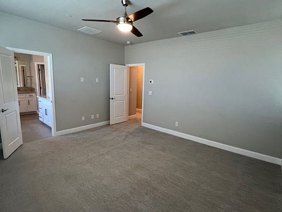 3rd image of 8048 Challis Cir