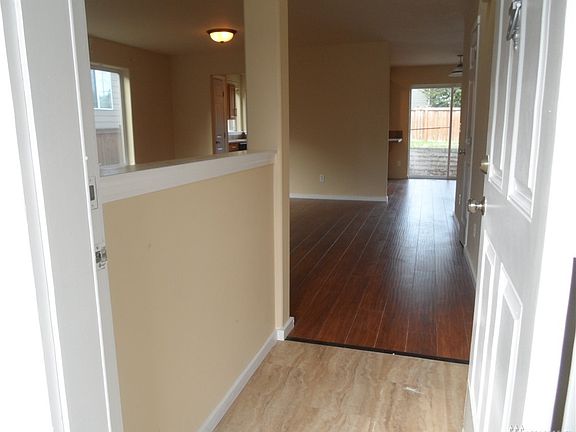 3rd image of 27305 105th Ave SE
