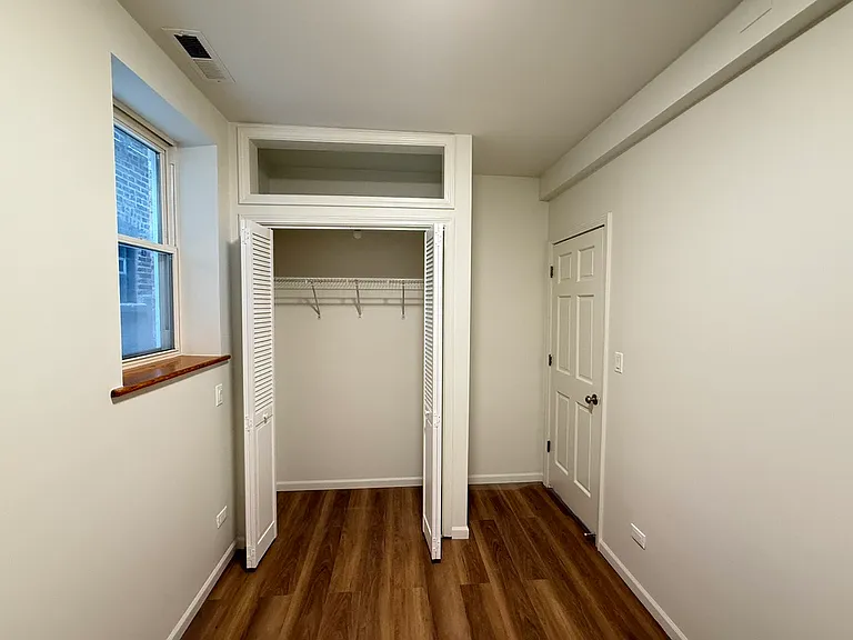 2528 W Cortez St — Photo 10