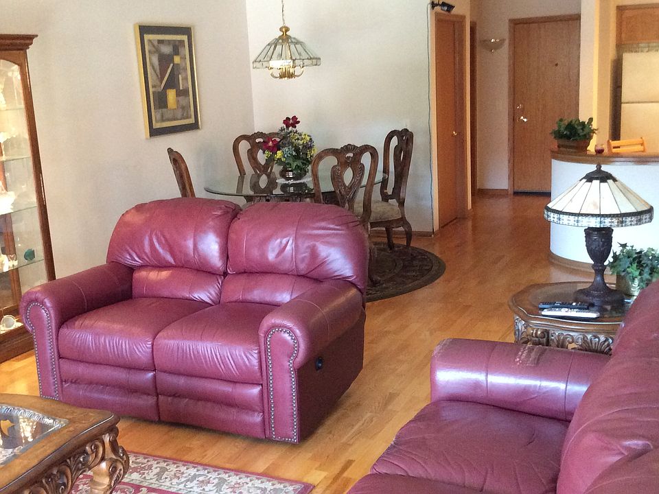 1st image of 1327 Brown St Unit 304