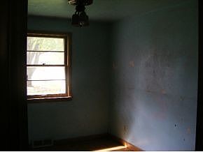 2nd image of 1023 N Buchanan St