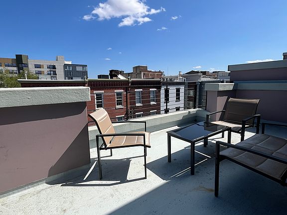 4th image of 926 N 15th St #C