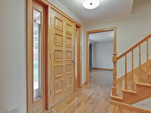 3rd image of 2895 Fredric Ct