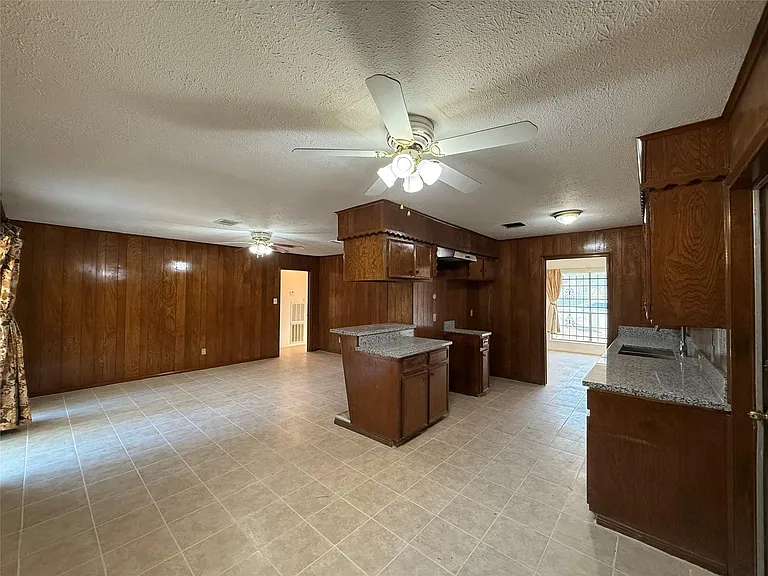 7325 Ley Rd — Photo 12