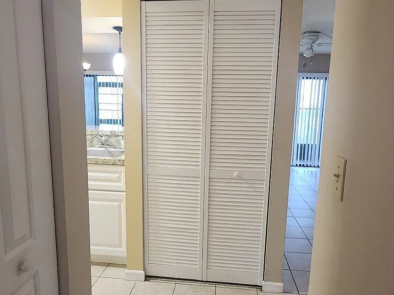 27 Veronese Ct — Photo 7