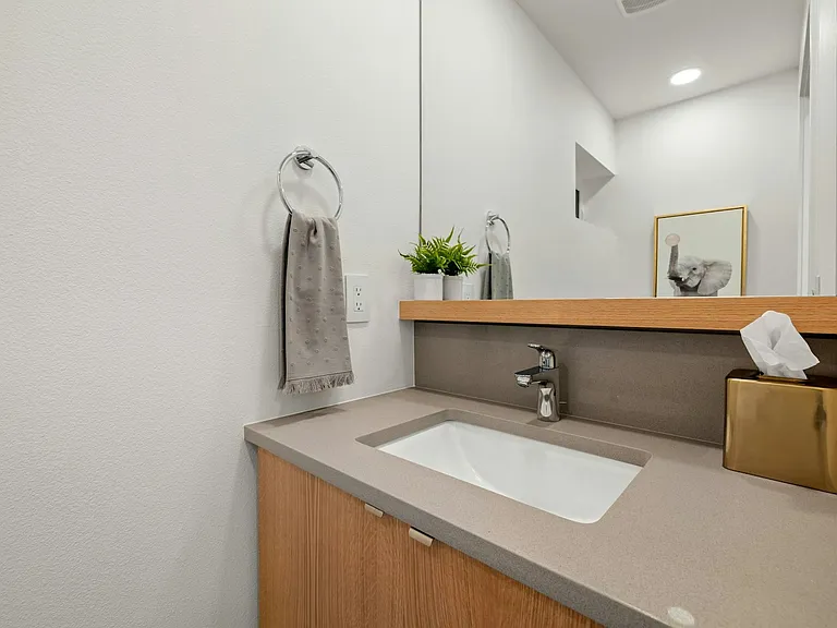 4809 N Kerby Ave — Photo 15
