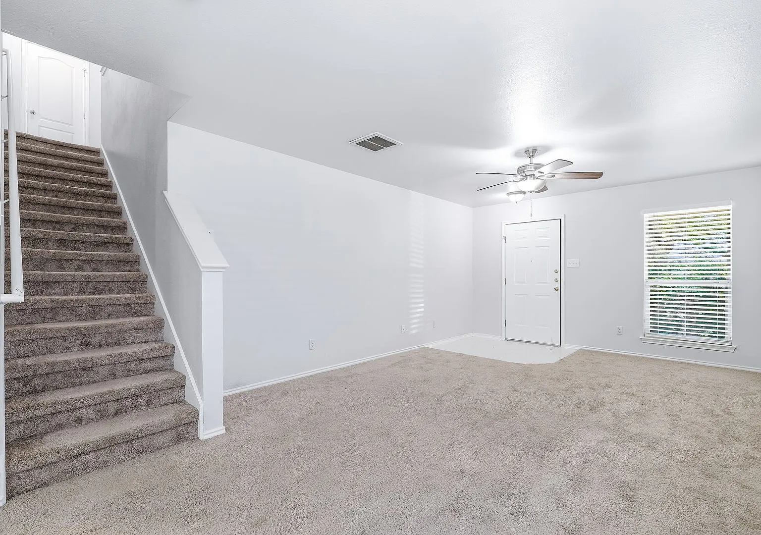 Resort-Style Amenities in Wildhorse Community — Photo 4