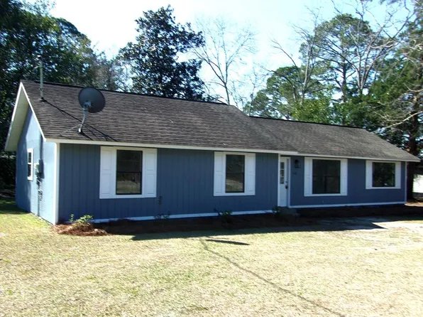 512 Railroad St W, Douglas, GA 31533