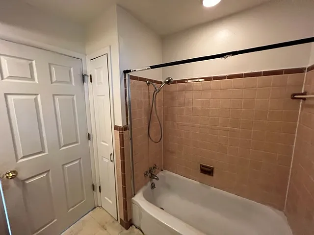 4105 Overlook Boulevard - 1 — Photo 3