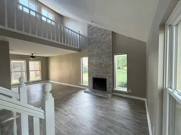 916 Old Fountain Pl, Hermitage, TN 37076