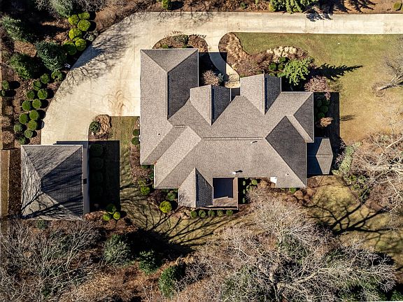 5th image of 5205 Einor Ave