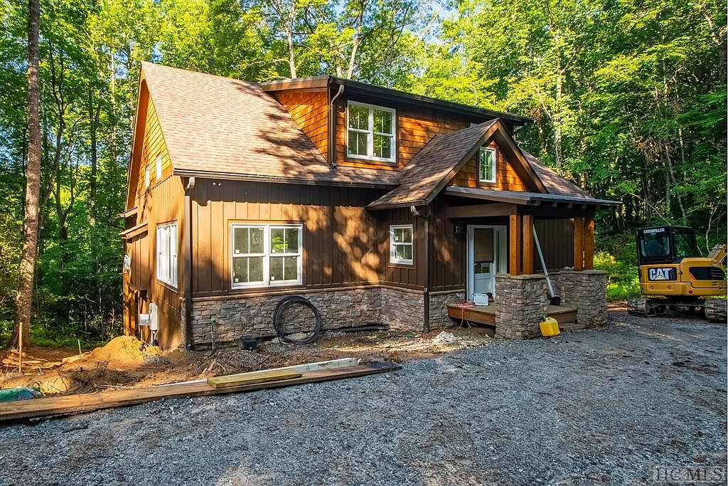 345 Boiling Springs Rd