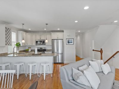 539 Sumner St #A, East Boston, MA, 02128