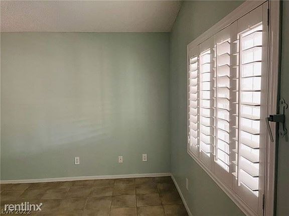 5th image of 4211 Rollingstone Dr