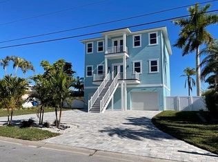 11405 9th St E, Treasure Island, FL 33706