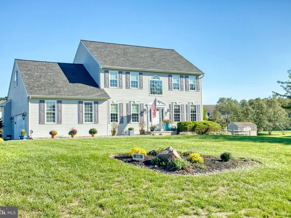 13 Andrew Ln, Bear, DE 19701