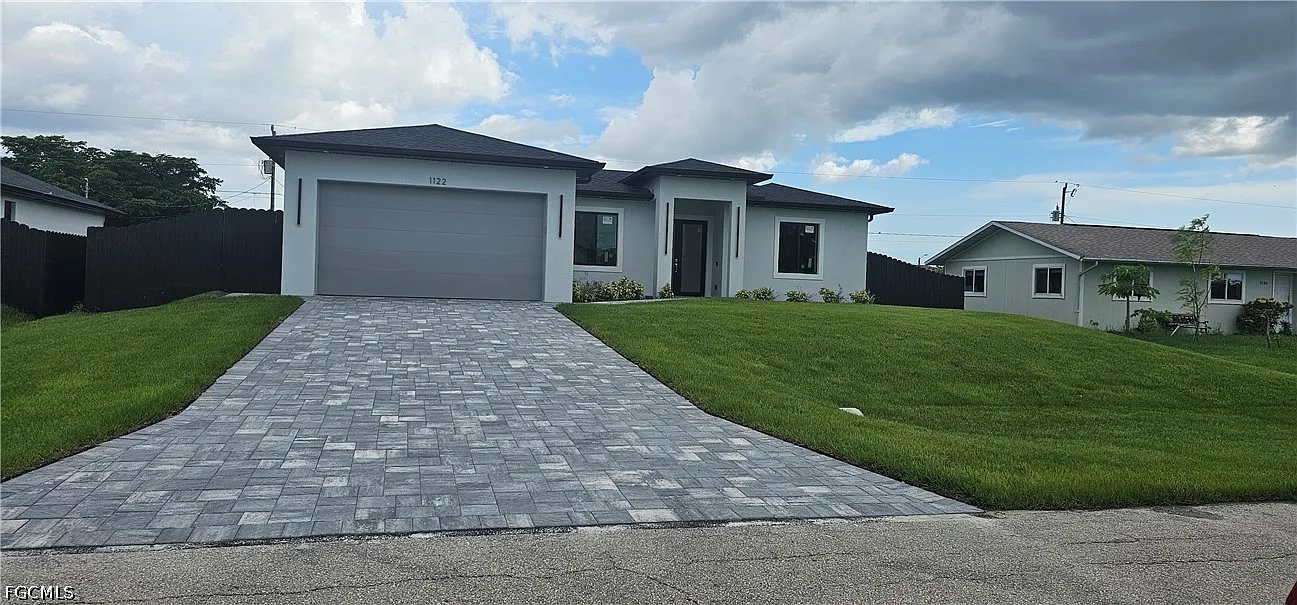 3 bed, 2.5 bath, 1532 sqft, $2,200 — Photo 1