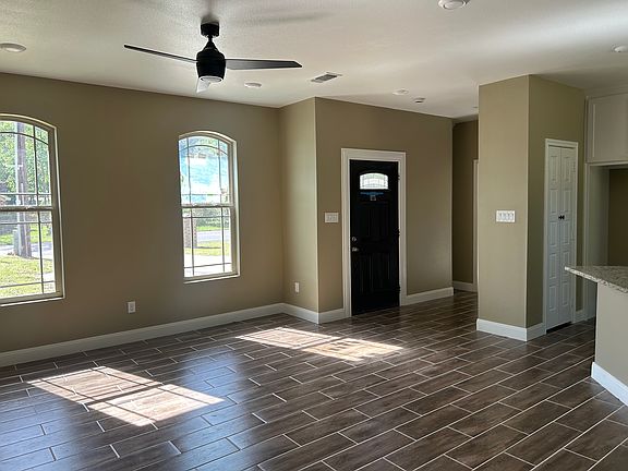 3rd image of 1720 Outer Dr