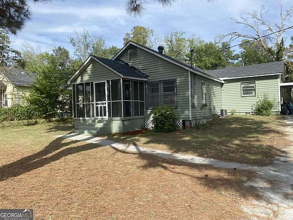 5th image of 348 Hortman Ave