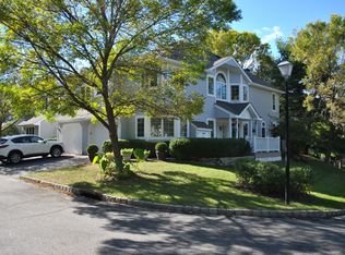 6 Wade Ct, Montville, NJ 07045