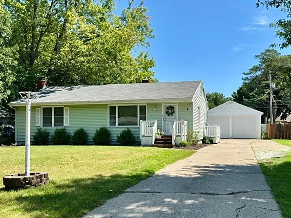 3017 S Deerfield Ave, Lansing, MI 48911