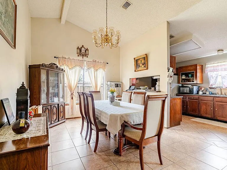 12502 Chalmette St — Photo 10