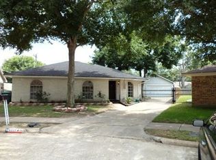 6019 Weeping Willow Rd, Houston, TX 77092