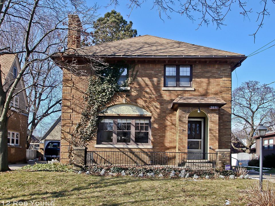 1st image of 2031 College Ave SE