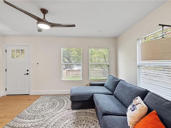 4th image of 4501 Avenue B #A