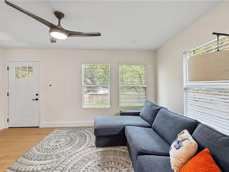 4501 Avenue B #A — Photo 4