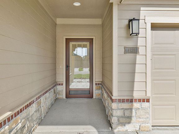 2nd image of 4931 N Prestwick Ave
