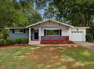 326 Norton Cir, Stamford, GA 06906