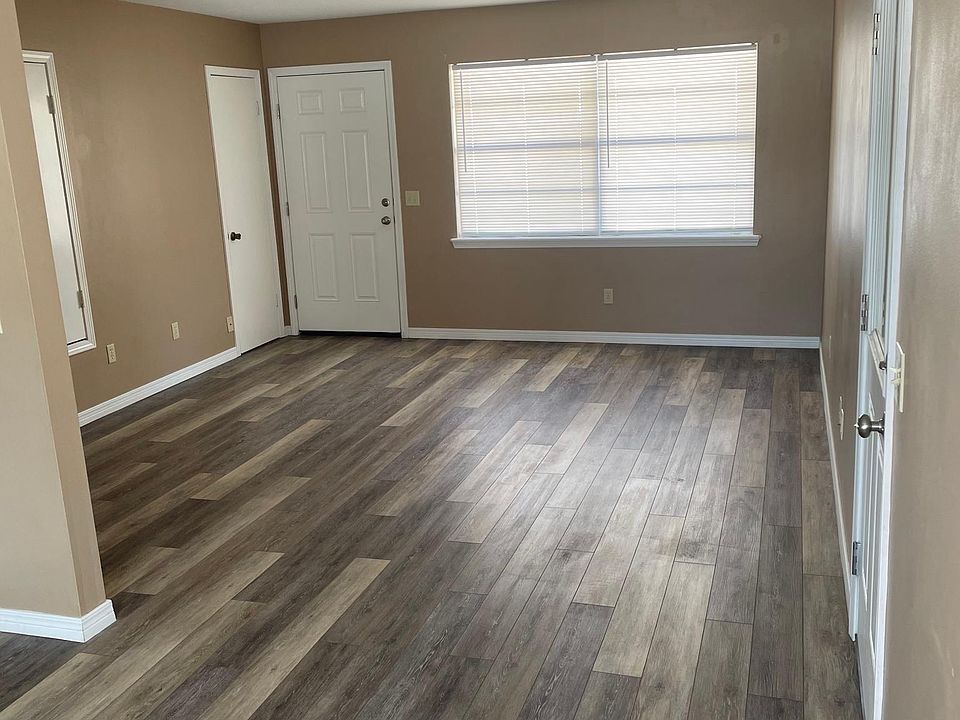1st image of 631 Archer Ct #631
