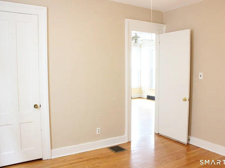 28 Cottage St #1 — Photo 12