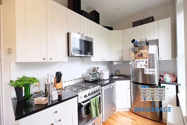 Rented by SBJ Brokerage, LLC | media 6