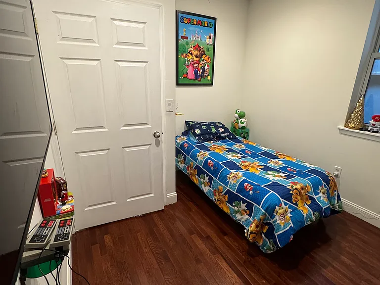730 Sansom St #205 — Photo 6