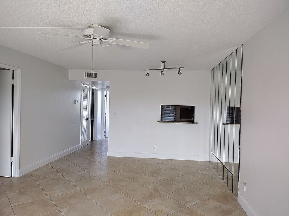 1st image of 950 Hillcrest Dr APT 203