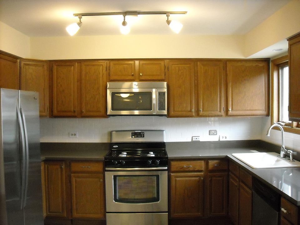 1st image of 6621 N Northwest Hwy #3 N
