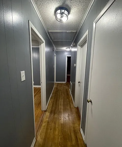 704 Lynnwood Dr — Photo 9