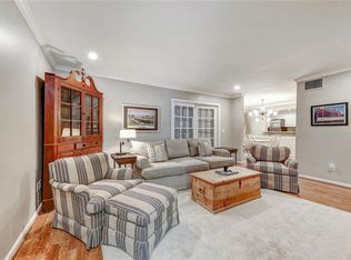 28 Arpege Way NW, Atlanta, GA 30327