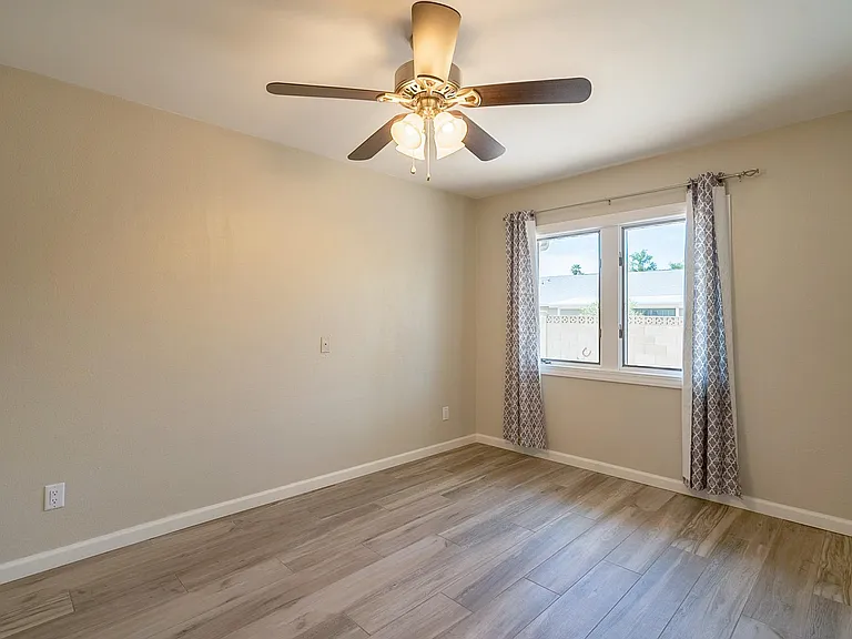 1645 E Pebble Beach Dr — Photo 43