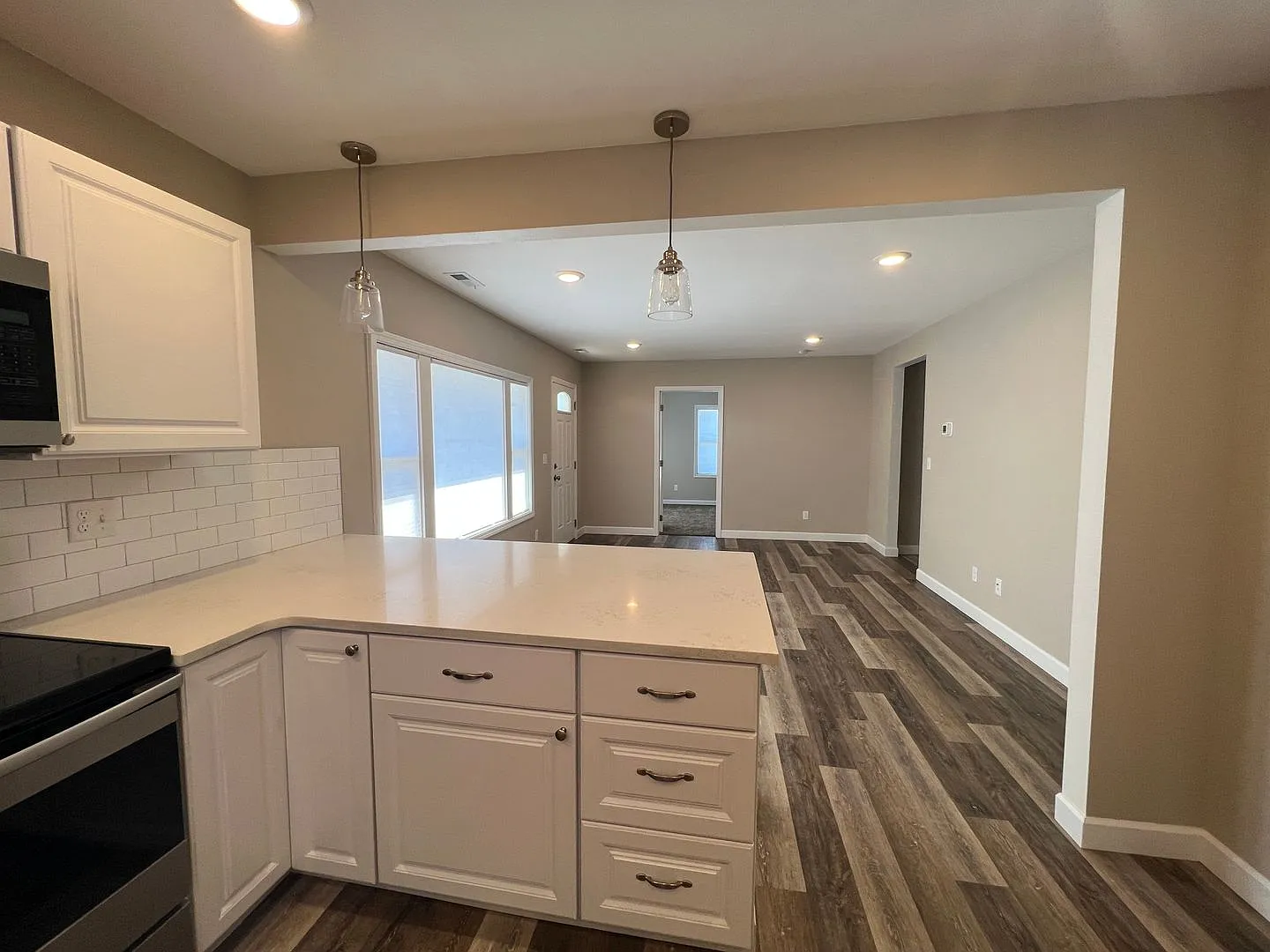 109 E Fremont Avenue - Selah WA — Photo 3