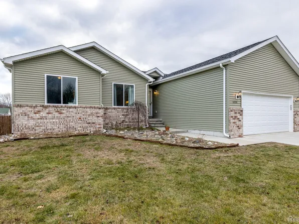 4220 Janice Ct, Fort Gratiot, MI 48059