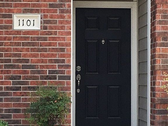 3rd image of 305 Holleman Dr E APT 1101