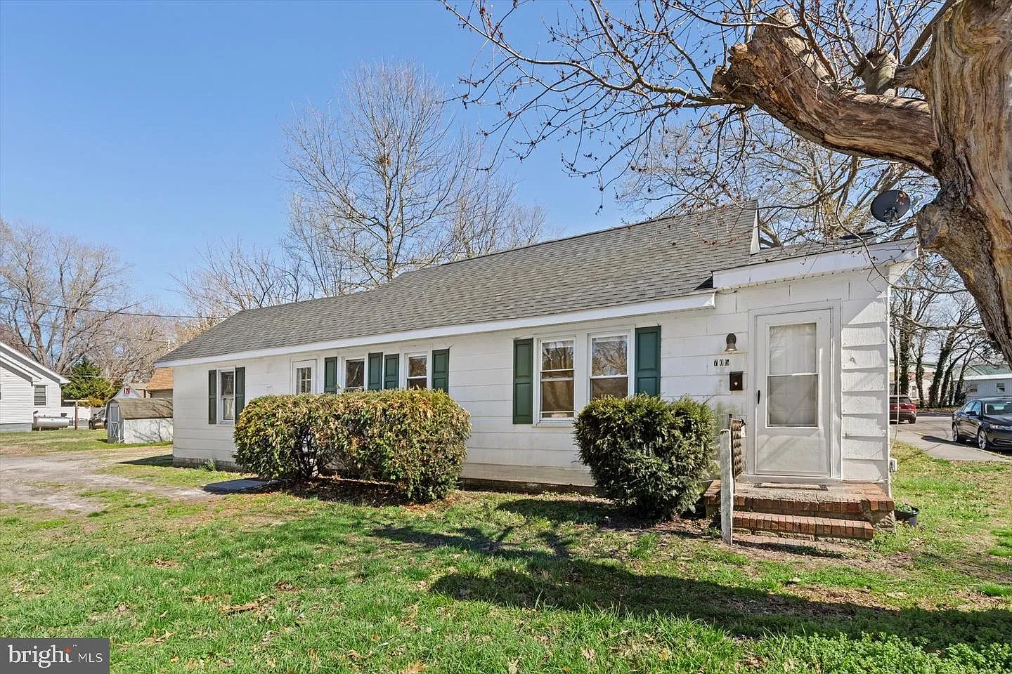 705 Roger St photo 1