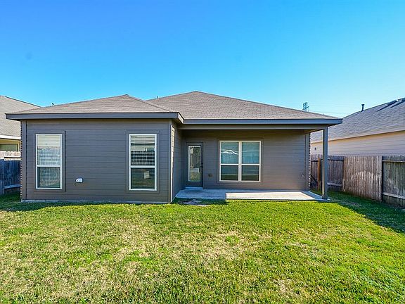 2nd image of 2439 Seahorse Bend Dr