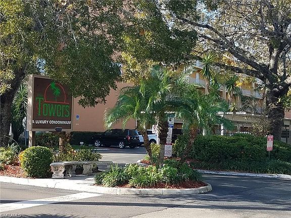 5th image of 2366 E Mall Dr APT 421