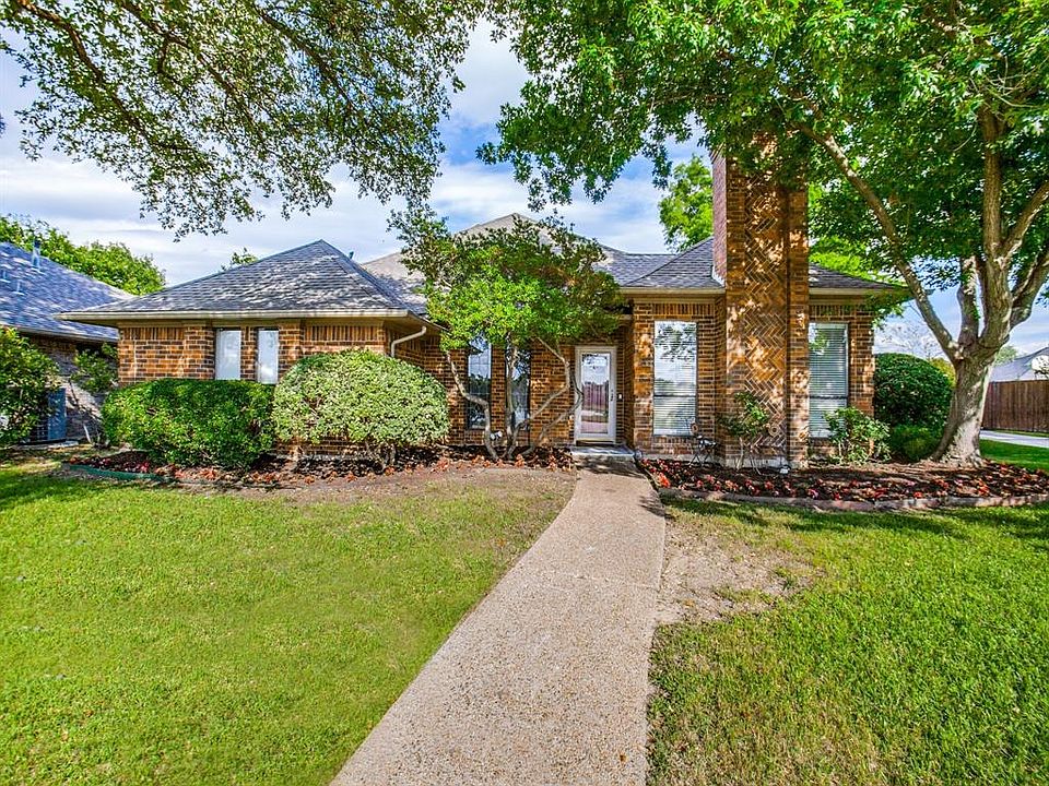 1st image of 2804 Crooked Creek Dr