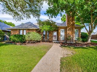 2804 Crooked Creek Dr, Carrollton, TX 75007