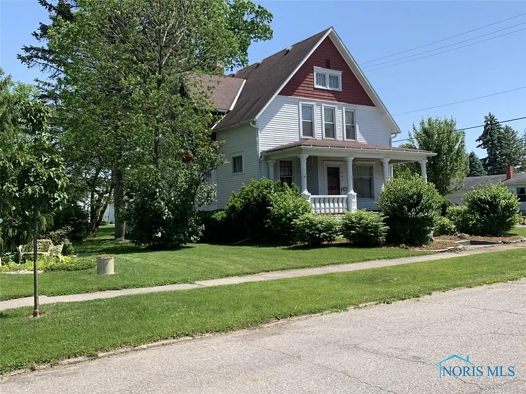 941 Wayne Ave photo 1
